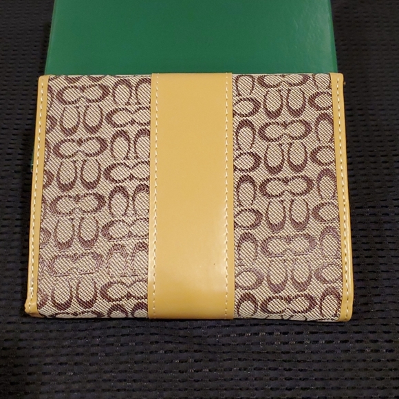 Wallet - Picture 2 of 4